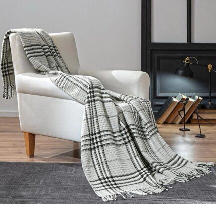 Pătură din Bumbac Gri cu Negru 200x220cm – carouri contrastante gri și negru