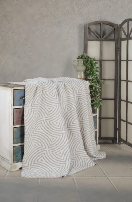 Pătură din Bumbac Model Geometric Bej 200x220cm – model geometric în arcuri bej pe fond alb